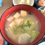 お食事処。ひまわり - 具沢山お味噌汁