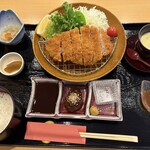 八島 - ロースかつ御膳1,800円