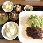 お食事処。ひまわり - ハンバーグ定食@1000