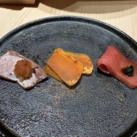 銀座 鮨 魯久 - 鰤、唐墨、迷い鰹