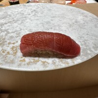 銀座 鮨 魯久 - 中トロ、大間です