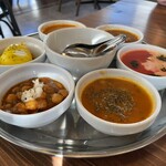 カフェ サザンスタイル - カレー毎に、小さいスプーンが付いているのが粋。