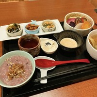 ヒル薬膳粥・ヨル貝料理カイノクチ - 