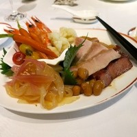 龍天門 - 前菜盛り合わせ・３人前(4000円)