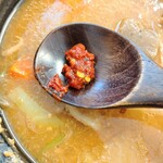 とん汁うどん だっぺ - 辛味噌
      これだけの量でも印象が変わります