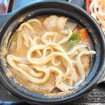 とん汁うどん だっぺ - 相性は申し分なし
      どこかすいとんを彷彿とさせます