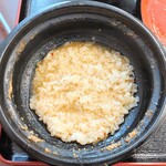 とん汁うどん だっぺ - 残ったとん汁に混ぜて
      強者はここに生玉子(100円)も加えるのだとか
      ごはんだけでも試して損はなし(⁠｡⁠•̀⁠ᴗ⁠-⁠)⁠b
