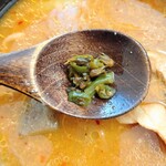 とん汁うどん だっぺ - 青唐辛子
      そこまで強烈な辛さではありません