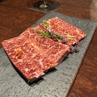 黒毛和牛焼肉 虎斑 北新地店 - 