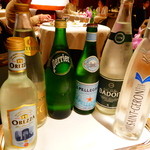 アピシウス - ミネラルウォーター(コンガス6種類）