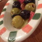 オリーブとセミドライトマト