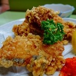 鯉とうなぎのまるます家 - なまずのから揚げ