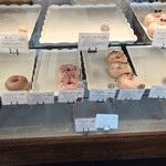 ミサキドーナツ - ショーケース