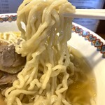 仙台中華そば 銘店嘉一 - 自家製の麺