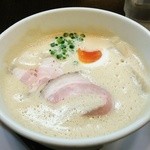 豚ＣＨＩＫＩしょうゆラーメン750円
