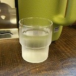 ラーメン家 みつ葉 - 冷水と水ポット