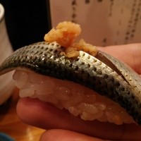 丸萬寿司 - 小鰭。リフト(^-^)/おぼろのせ。３日。
