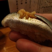 丸萬寿司 - 小鰭。リフト(^-^)/おぼろのせ。五日。