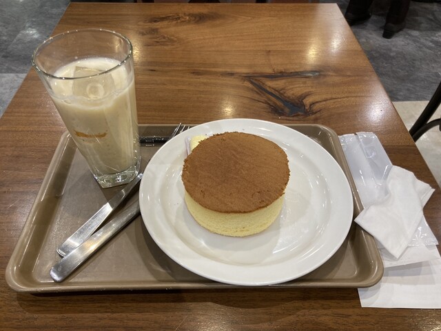Holly's Cafe Kawaramachi Chuo Guchi Ten photo 2
