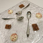 Convivio - 26年5月　小菓子3種　サンプーカゼリー、アーモンド、パッションフルーツ