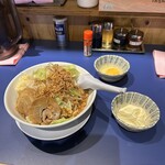 ラーメン 豚に恋してる - 