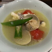 鮨 やまけん 銀座店 - サワラのアクアパッツァ