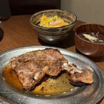 骨付鳥かもん - ひなどり