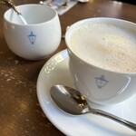 馬車道十番館 - 