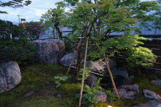 Inaniwa Udondo Korosatou Yousukeyoushinkan - 日本庭園