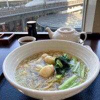 過門香 點 有楽町イトシア店 - 上海セット¥1,700（税込）の海老ワンタン麺
