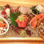 酒菜と炭 てりや - お刺身盛り合わせ