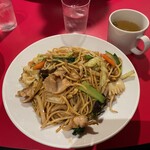 南海飯店 - やわらかい焼ソバ①