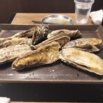 oyster market カキイロハ - 蒸し牡蠣