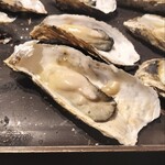 oyster market カキイロハ - 蒸し牡蠣