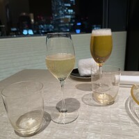 ベージュ アラン・デュカス 東京 - 