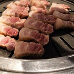 熟成肉専門店 ヨプの王豚塩焼 - 