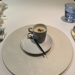 メイ - 2皿目
      蕪のポタージュ。