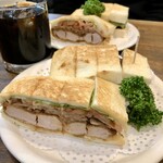 ニューアストリア - 