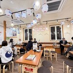 天ぷらとレモンサワーぱちぱち屋 - 内観