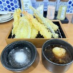 天ぷらとレモンサワーぱちぱち屋 - 本日のおまかせ10種盛り天ぷら