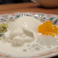 紅梅本楼 - 