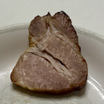 東天閣 - 前菜盛り合わせ
      叉焼