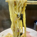 ヌードル＆スパイスカレー 今日の1番 - 麺リフト　(まぜまぜ後)