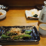 大衆酒場 正宗屋 - 焼き万願寺 ＆ 燗酒