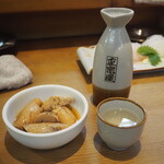 大衆酒場 正宗屋 - 鯛の子 ＆ 燗酒