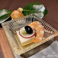 お料理 七草 - 白子豆富に黒豆とキャビアが射込まれた海老