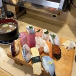 青葉寿司 鶴ヶ谷店 - まる特にぎり