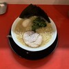 横浜家系ラーメン 白金家 浜線バイパス店