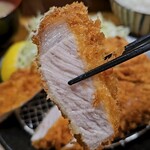 とんかつ 檍 赤坂店 - 火入れが絶妙なロース