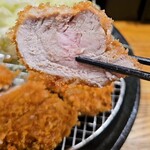 とんかつ 檍 - ヒレは、ほんのり桜色